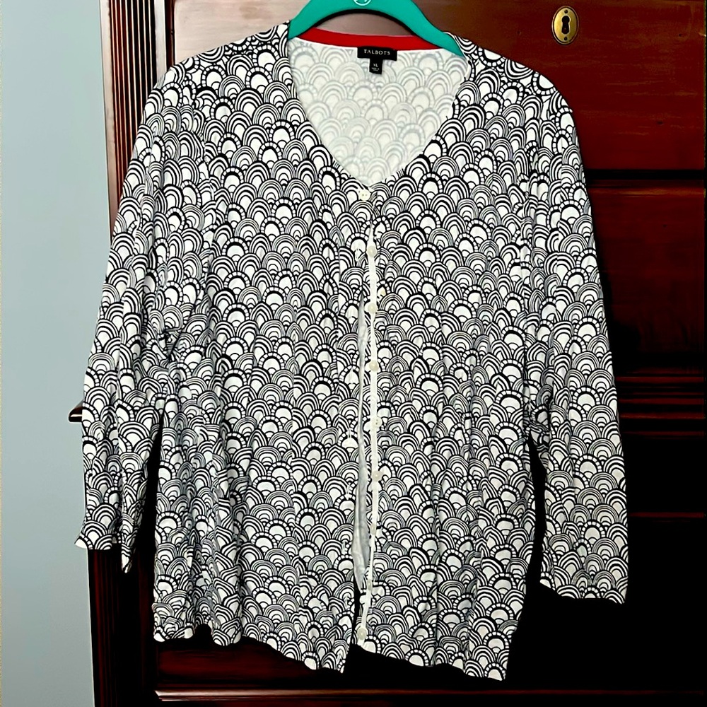 Talbots Sz. XL navy and white cardigan. Excellent condition.